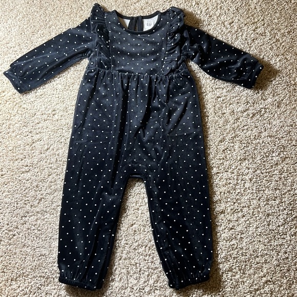 NWT Baby Gap Ruffle Velvet one-piece | 18-24 months - Picture 2 of 7